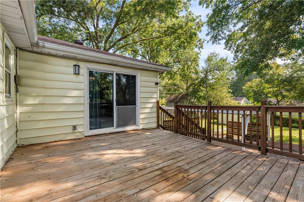 12703 Grandview Rd, Grandview, MO 64030