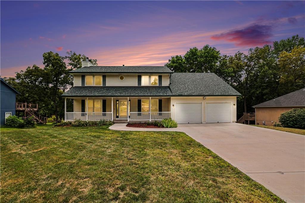 13835 Woodmont Ave, Bonner Springs, KS 66012