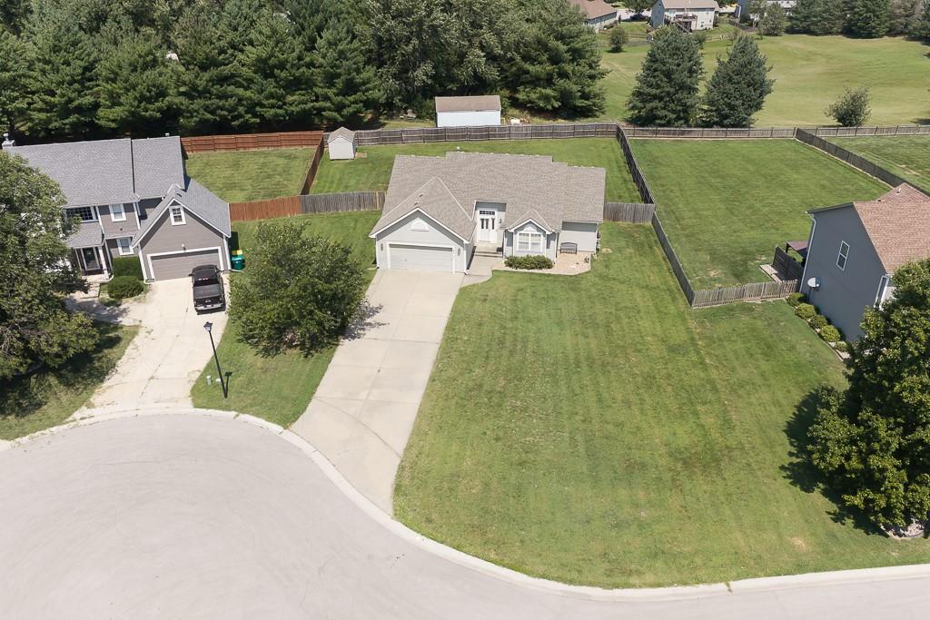 4516 N 122nd Ter, Kansas City, KS 66109