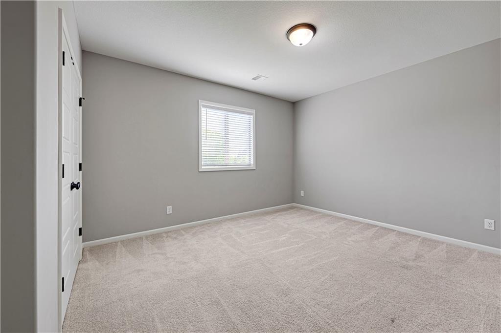 8003 W 166th Ter, Overland Park, KS 66085