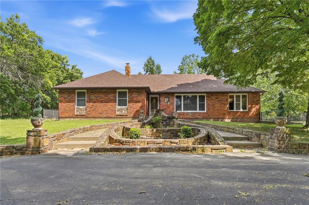 12705 S Outer Belt Rd, Lone Jack, MO 64070