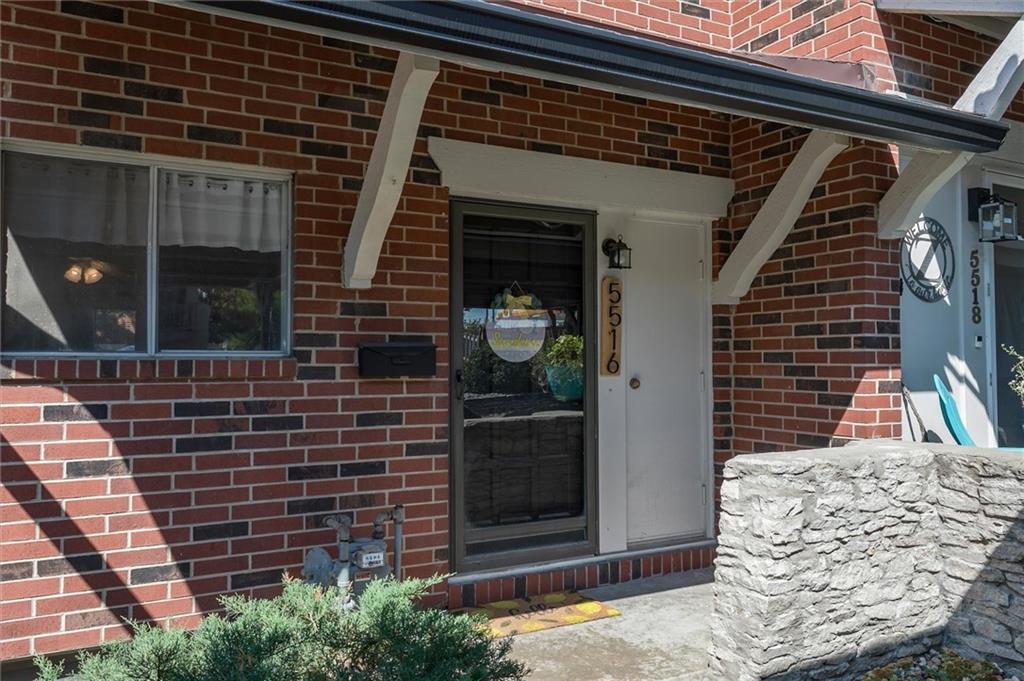 5516 W 97th St, Overland Park, KS 66207