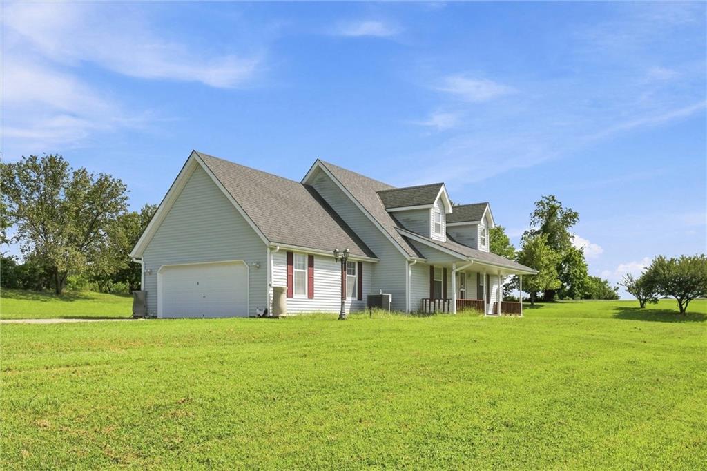 33405 E Oak Hill School Rd, Oak Grove, MO 64075