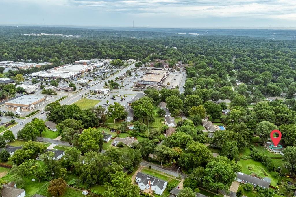 4020 W 96th St, Overland Park, KS 66207