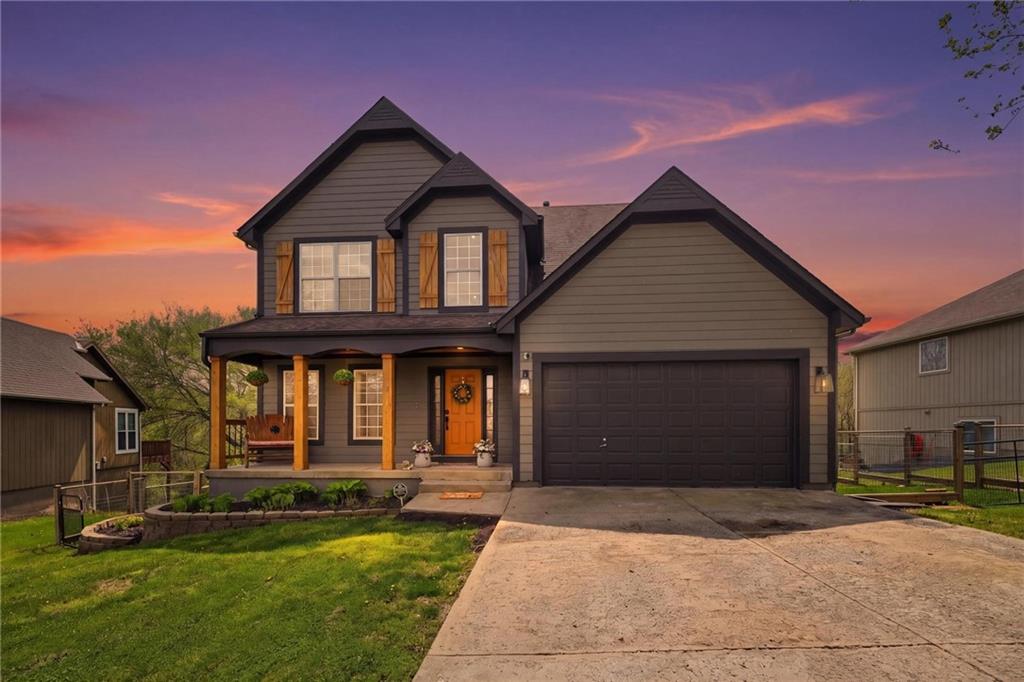 215 E Whispering Hills Blvd, Lone Jack, MO 64070