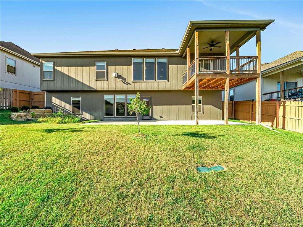 8615 NW 74th Ter, Kansas City, MO 64152