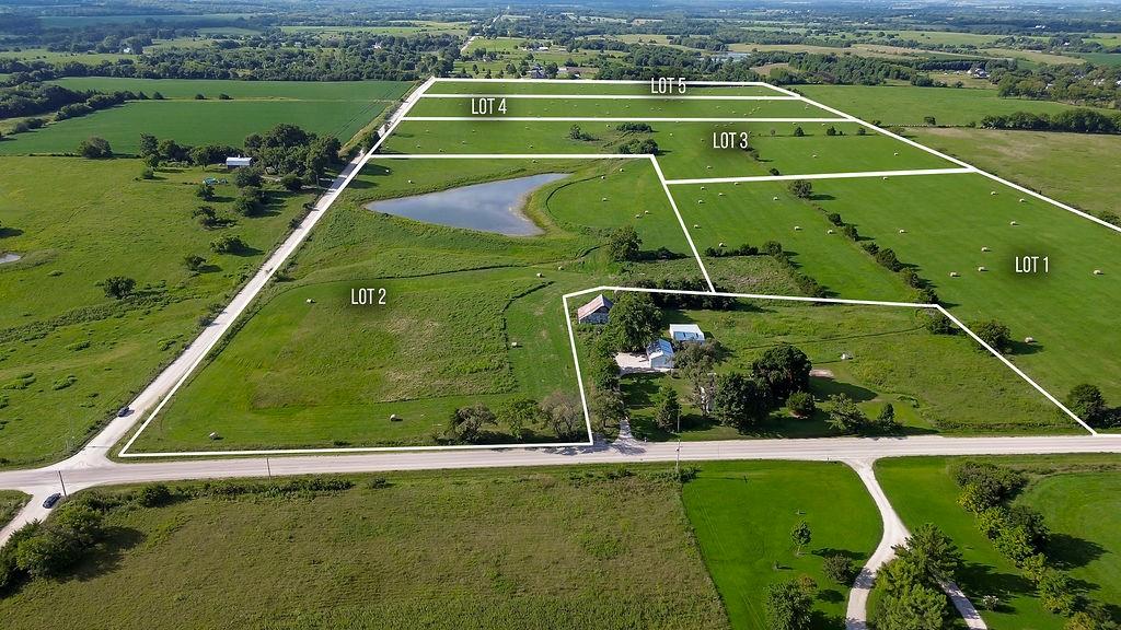 0002 W 311 St, Louisburg, KS 66053