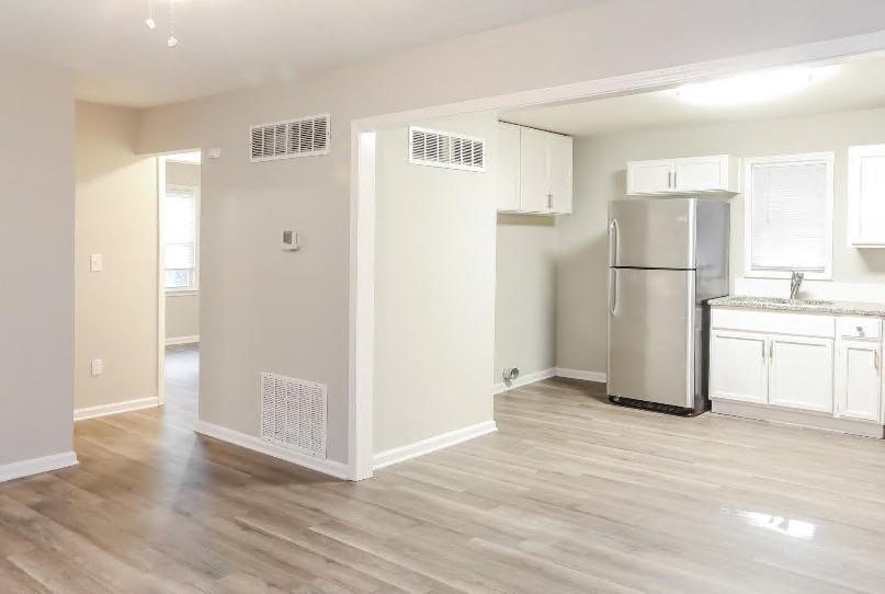 1904 N Kendall Rd, Independence, MO 64058