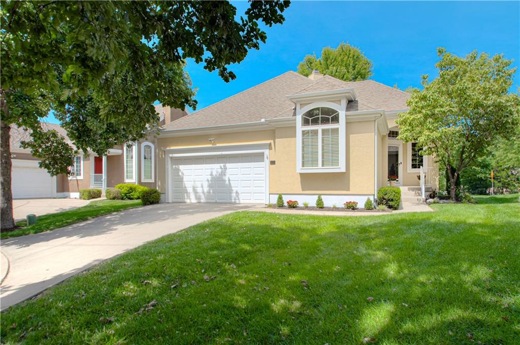 812 W 132nd Ter, Kansas City, MO 64145