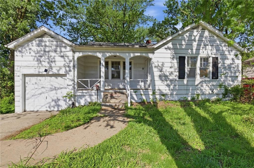 1506 S Hedges Ave, Independence, MO 64052