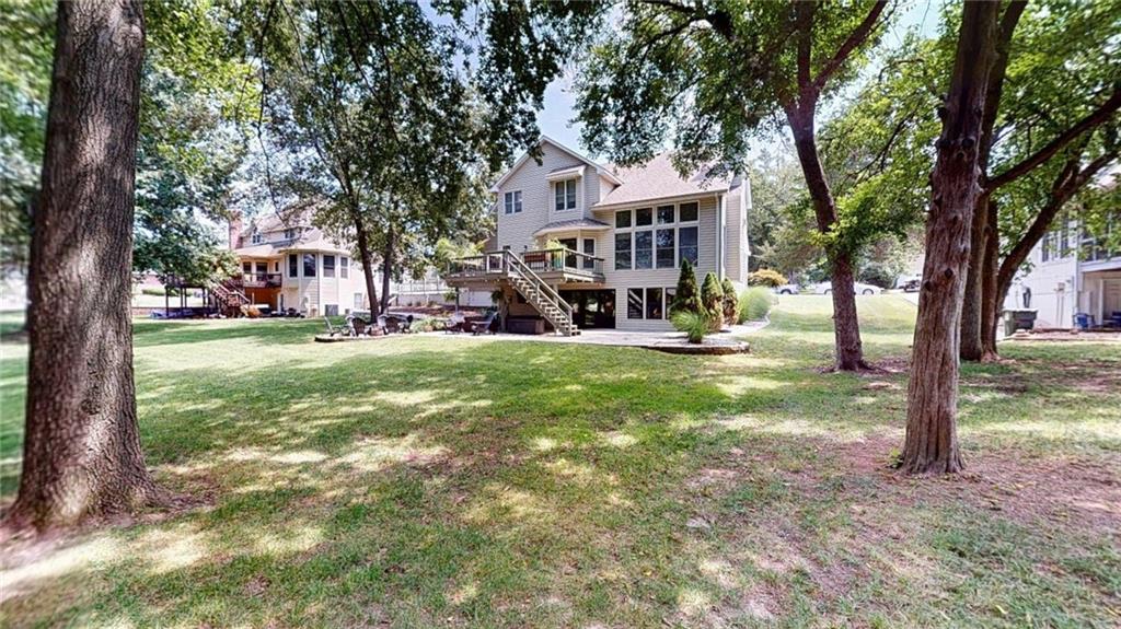 2045 Twin Pines Dr, Sedalia, MO 65301