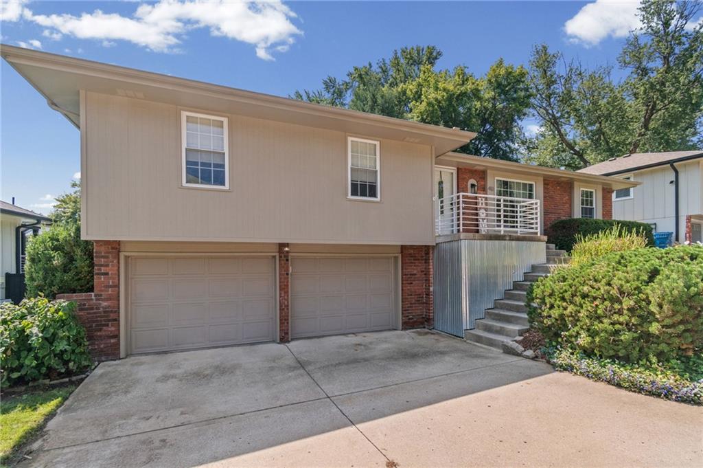 413 Pershing St, Liberty, MO 64068
