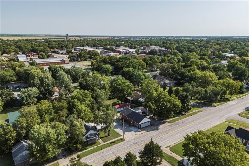 421 Washington St, Fredonia, KS 66736