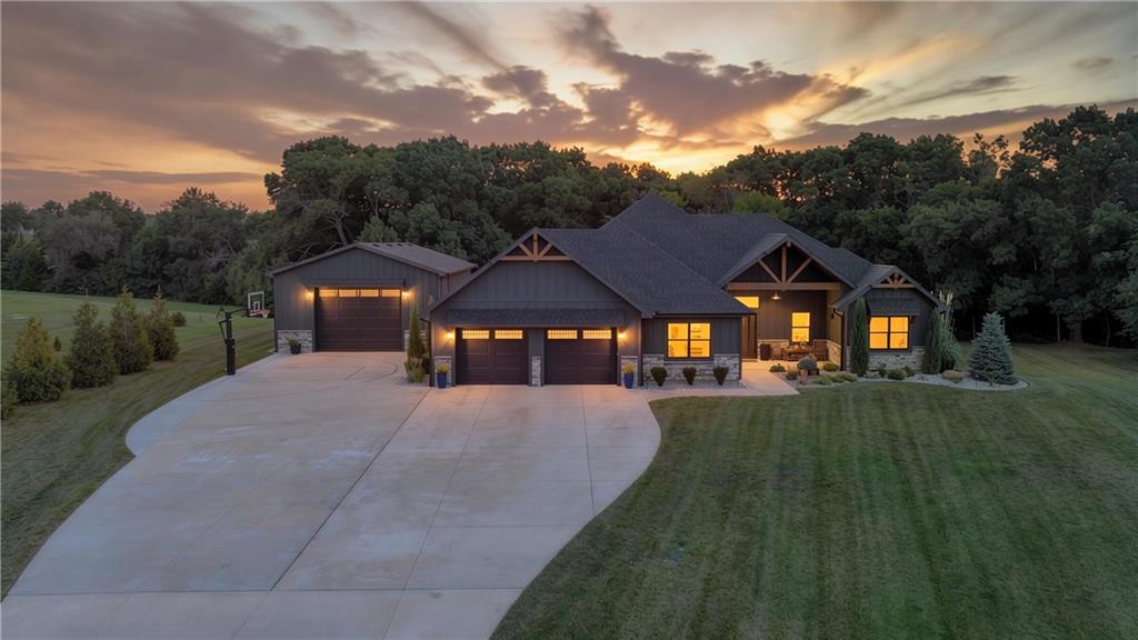 15562 Lexi Ln, Bonner Springs, KS 66012