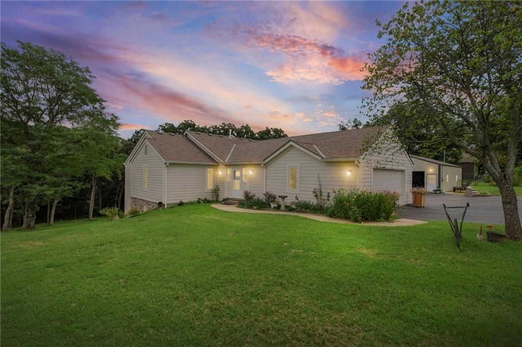 32435 W 91st St, De Soto, KS 66018