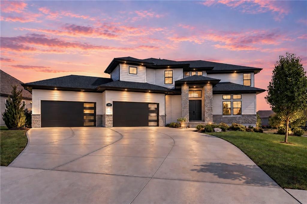12300 W 169th St, Overland Park, KS 66221
