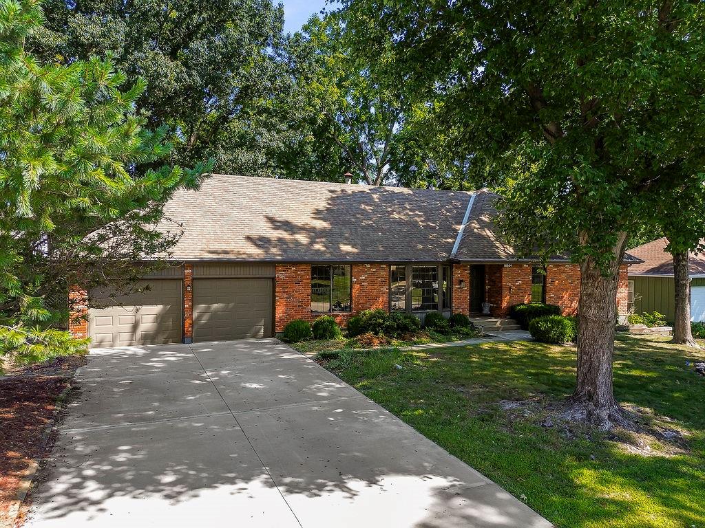18604 E 27th St S, Independence, MO 64057