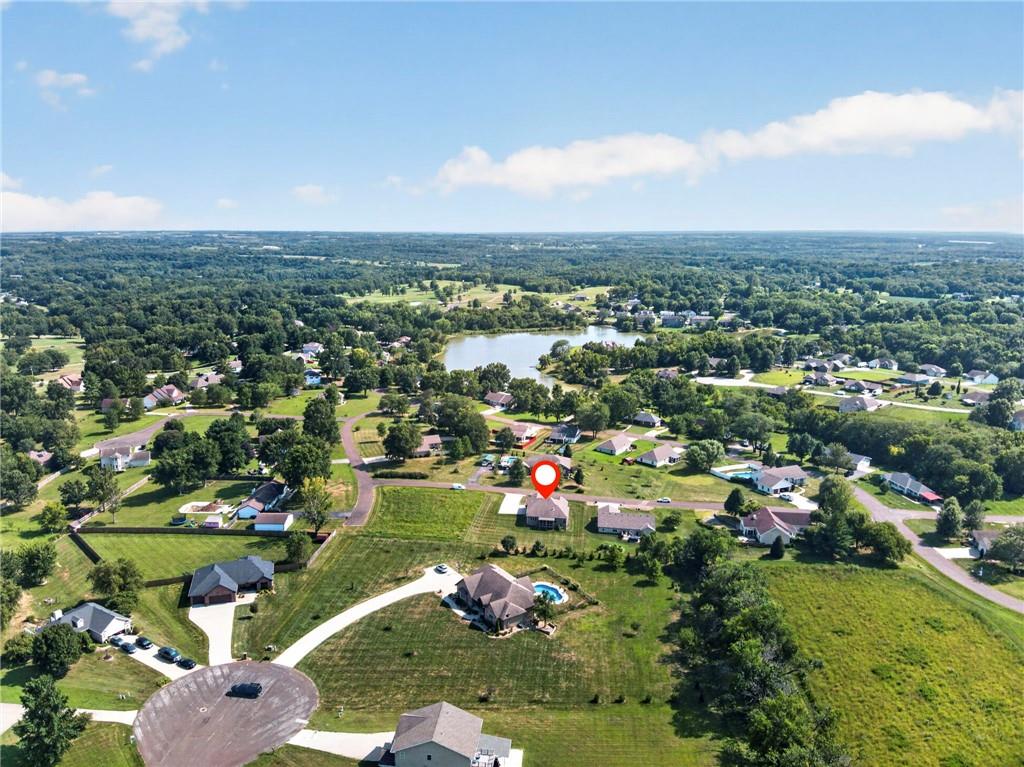 102 Dorchester Dr, Plattsburg, MO 64477