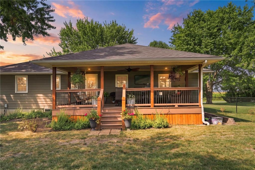 23265 W 287th St, Paola, KS 66071