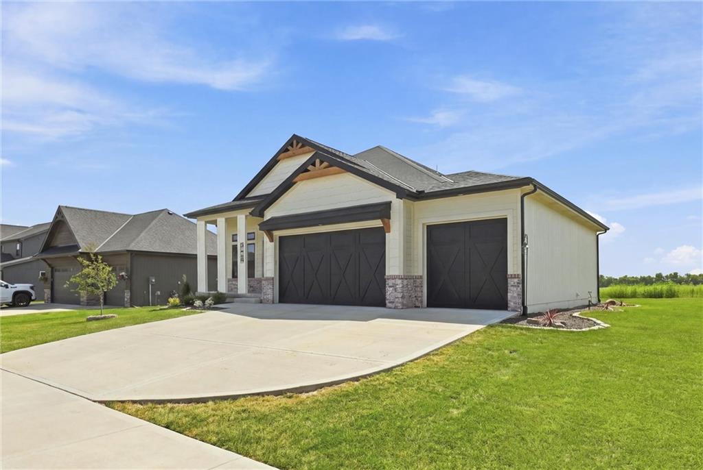 31749 W 168th Ct, Gardner, KS 66030
