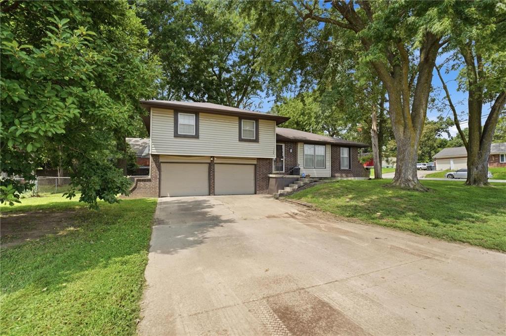 1766 N 64th Ter, Kansas City, KS 66102