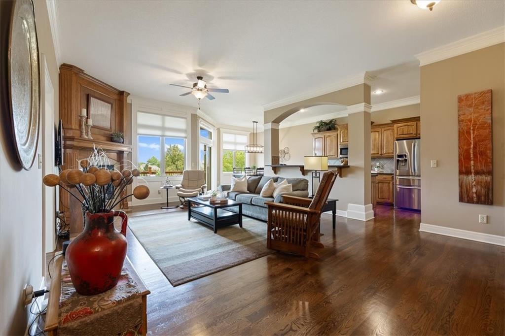10007 Millstone Dr, Lenexa, KS 66220