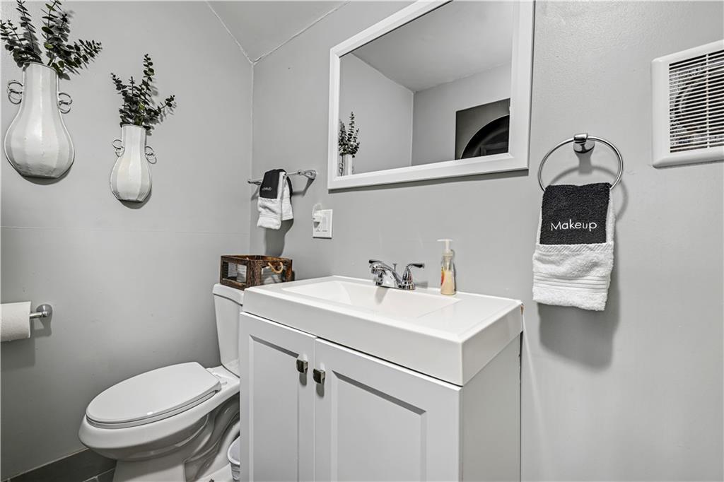 7501 Lowell Ave, Overland Park, KS 66204