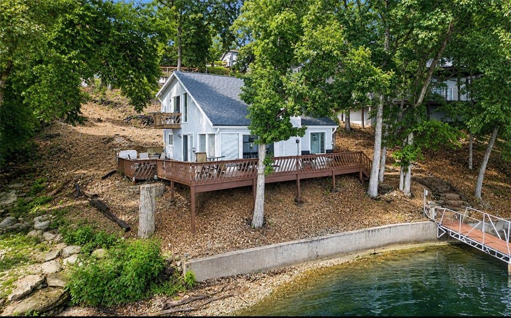 1563 Spring Valley Rd, Osage Beach, MO 65065