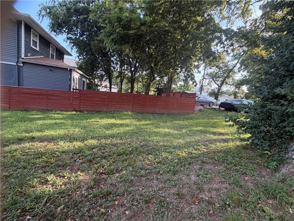 2928 Wayne Ave, Kansas City, MO 64109