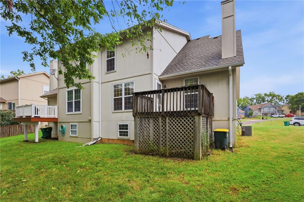 15152 Glenwood Ave, Overland Park, KS 66223