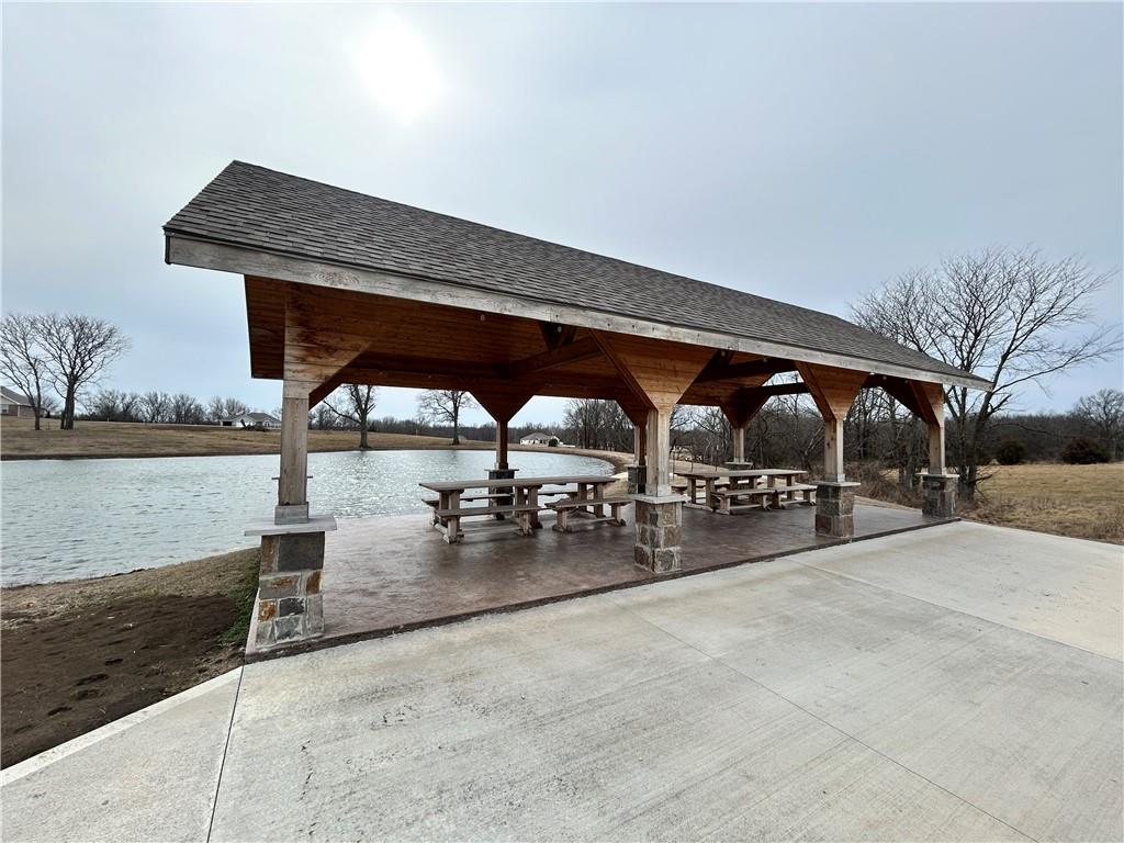 48 SW 160th Rd, Warrensburg, MO 64093