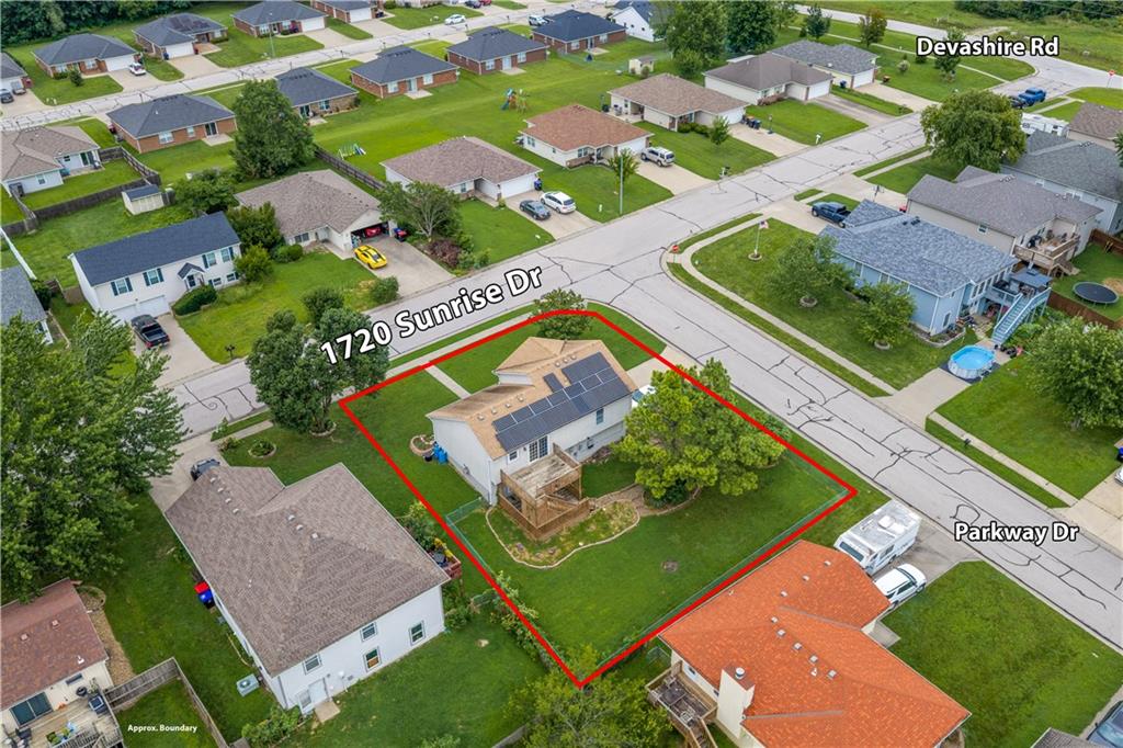 1720 Sunrise Dr, Warrensburg, MO 64093