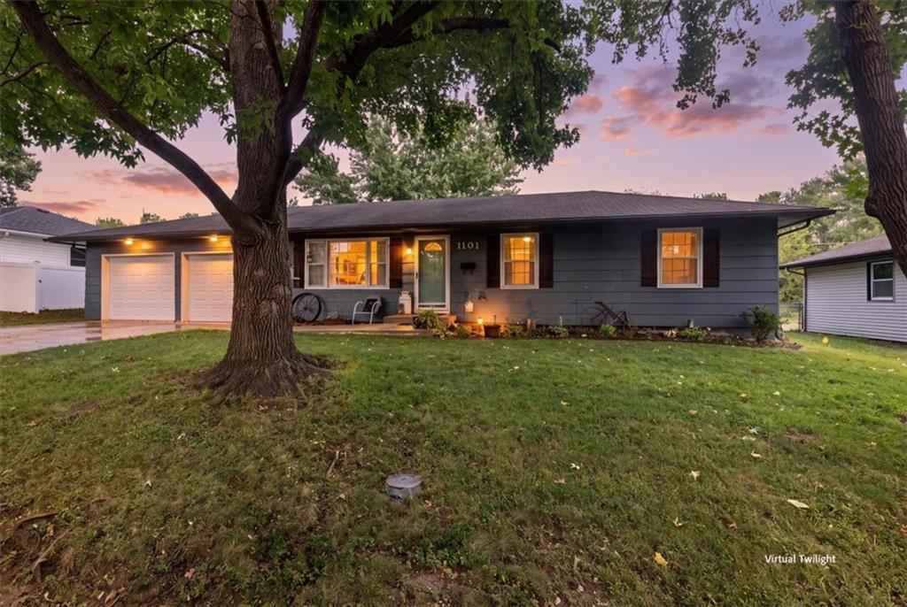 1101 S Highland Dr, Harrisonville, MO 64701