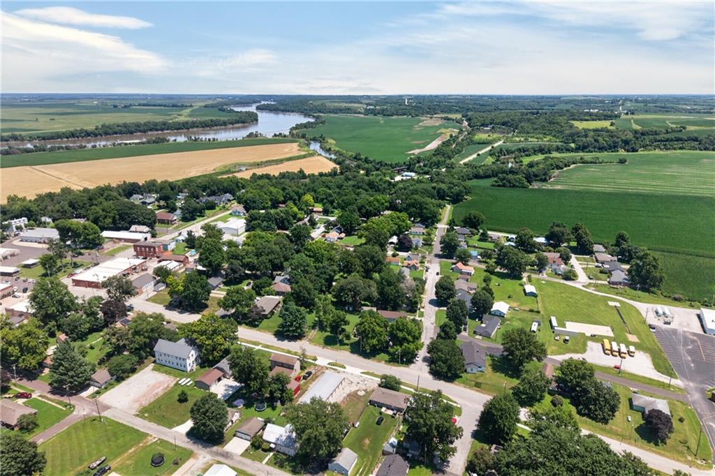 101 E Buford St, Wellington, MO 64097