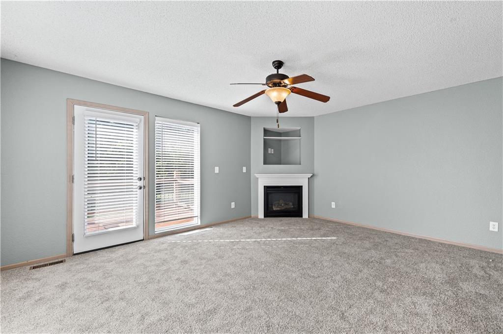 15355 NW 123rd St, Platte City, MO 64079