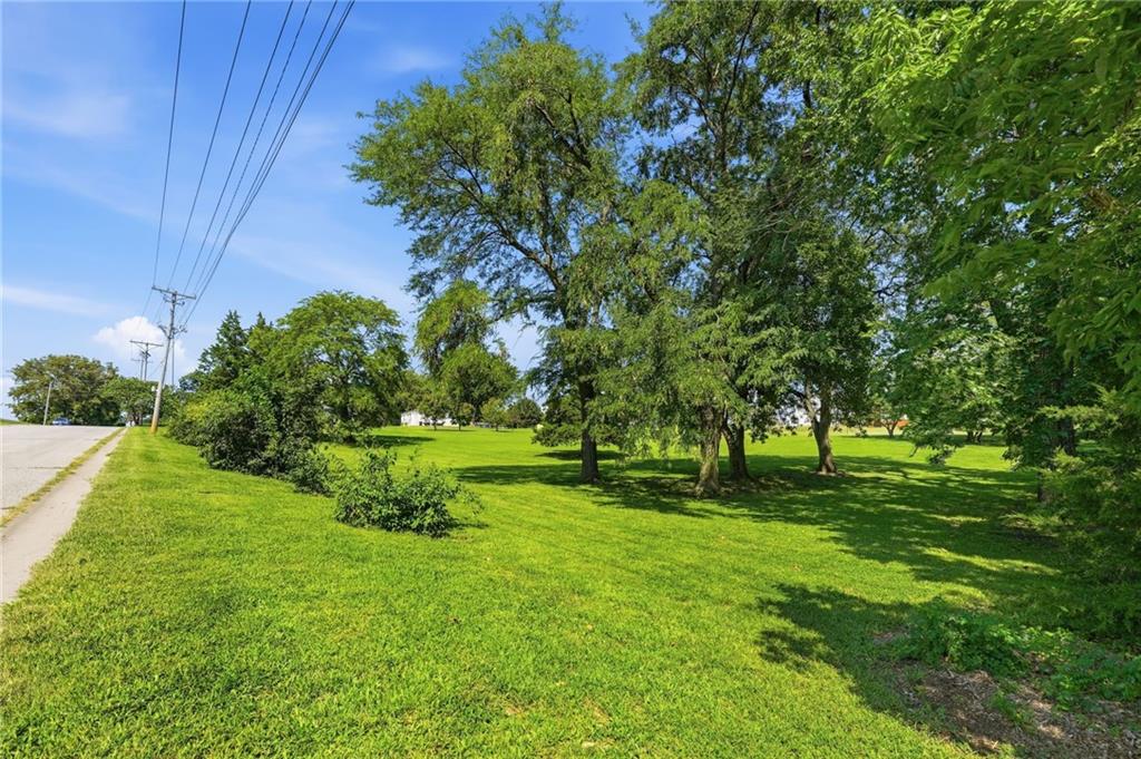 Independence St, Pleasant Hill, MO 64080
