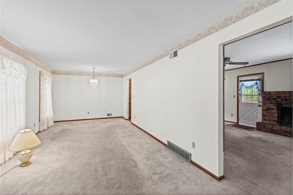 6610 N Montgall Ave, Kansas City, MO 64119