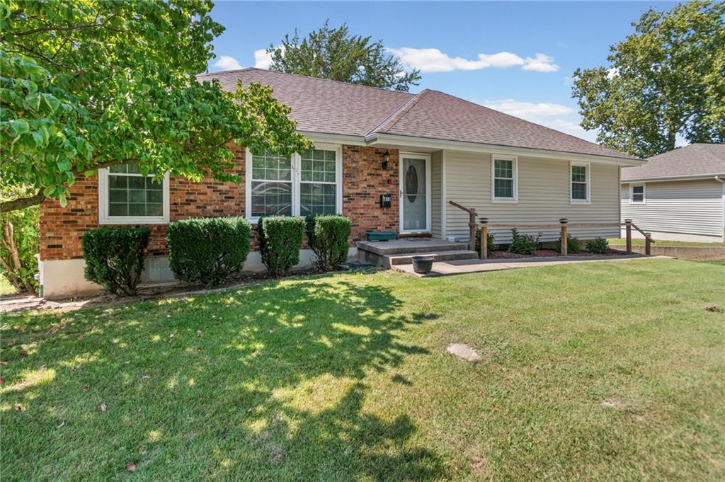 6610 N Montgall Ave, Kansas City, MO 64119