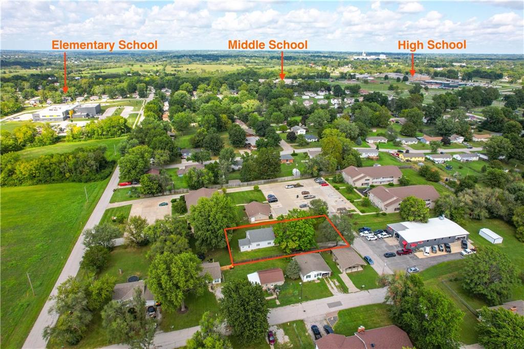 20 Schwartz Ave, Excelsior Springs, MO 64024