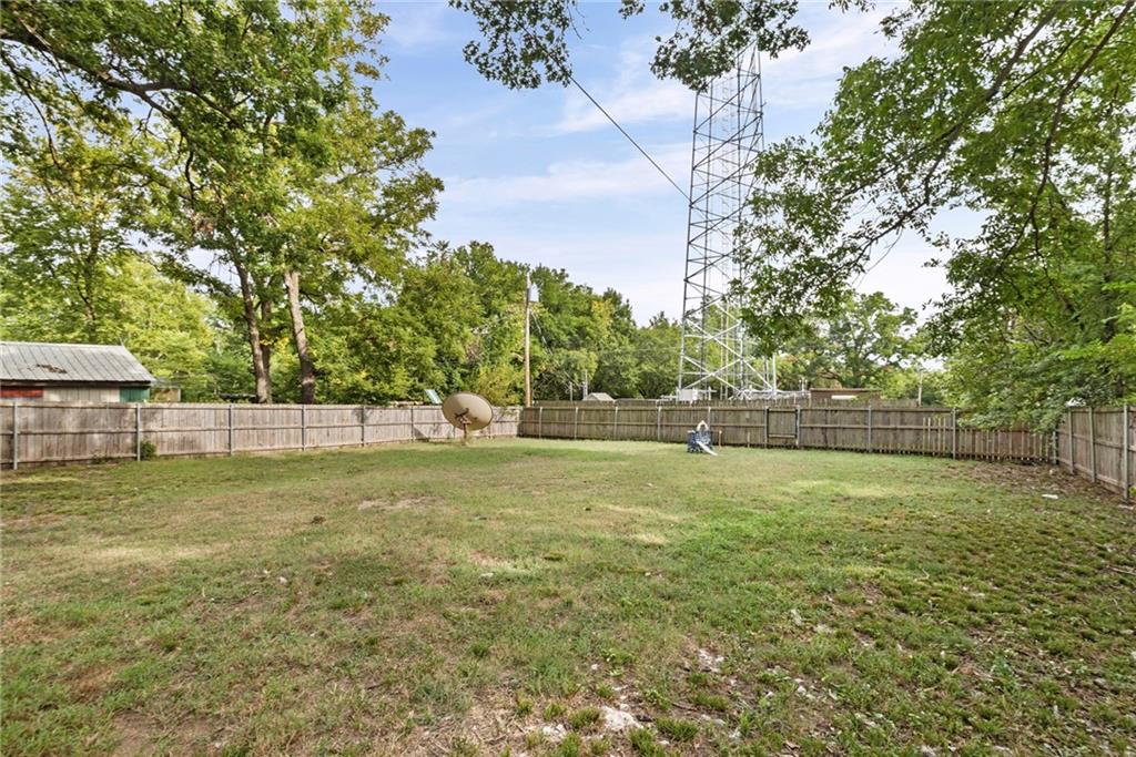 121 Mill St, Neodesha, KS 66757