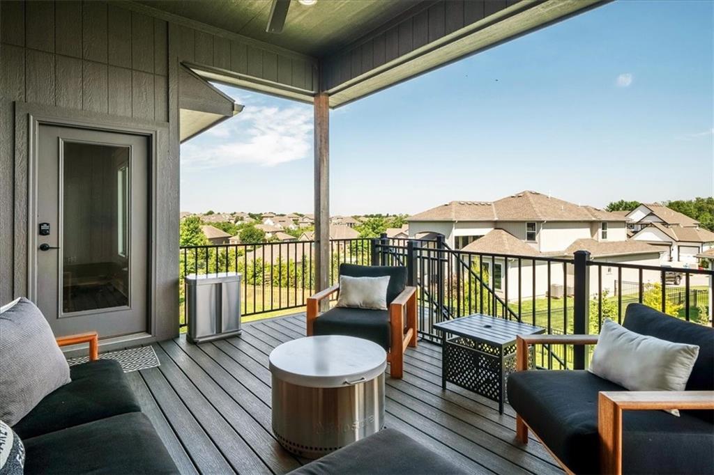 1908 NE Catalina Ave, Lee's Summit, MO 64064