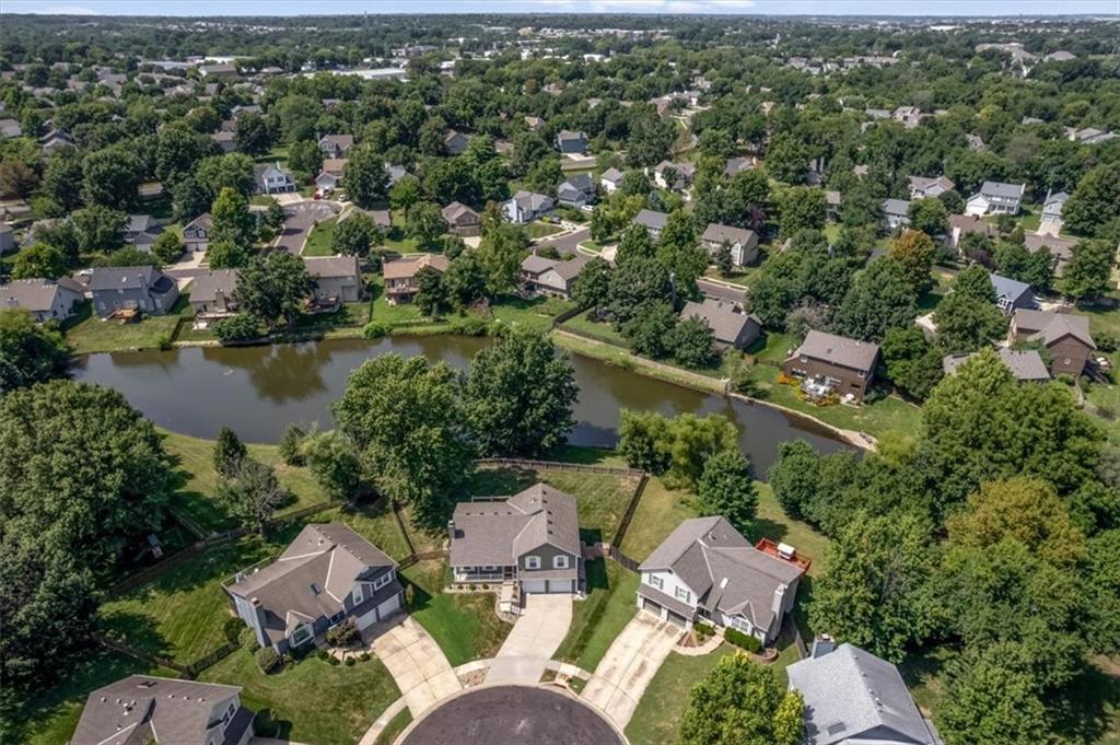 6144 W 157th Ter, Overland Park, KS 66223