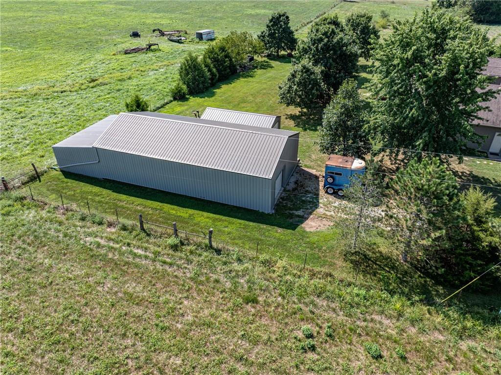186 NE 901p Rd, Clinton, MO 64735