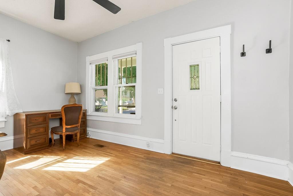 519 Reaser St, Leavenworth, KS 66048