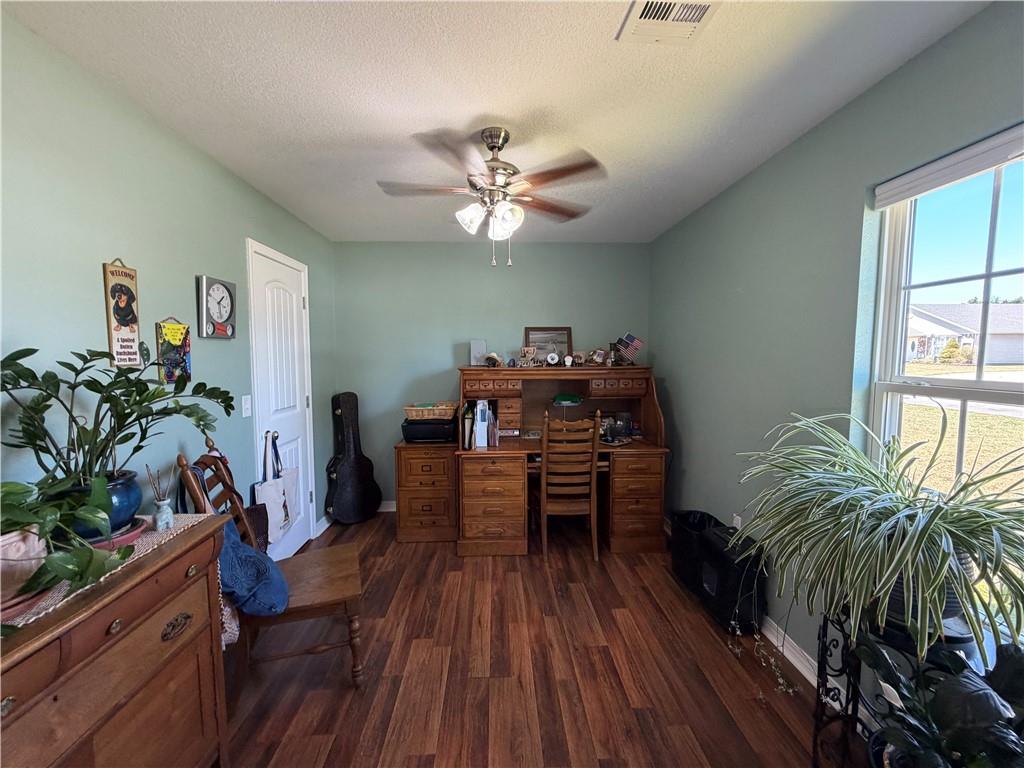 1815 Sylvan Ave, Neosho, MO 64850