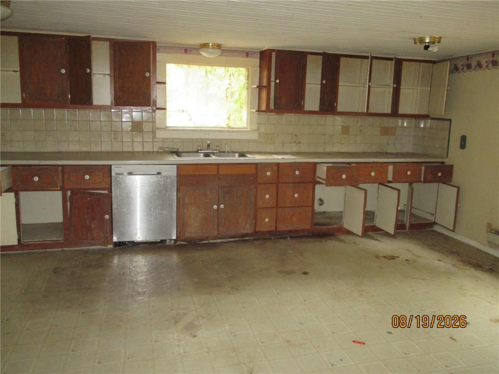 6917 Heritage Hw, Jefferson City, MO 65109