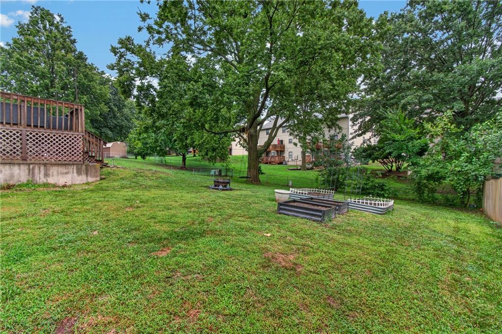 3523 NE Stanton St, Lee's Summit, MO 64064