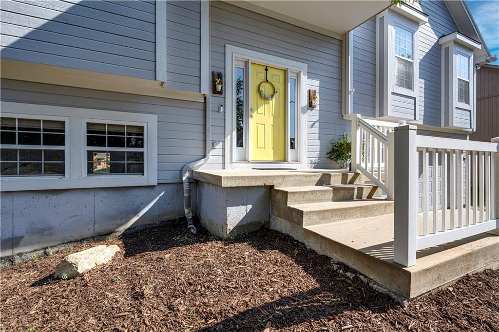 713 S Meadowbrook St, Gardner, KS 66030
