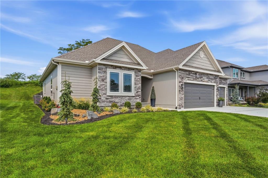10322 N Winchester Ave, Kansas City, MO 64156