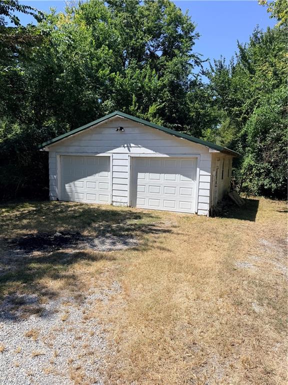 2010 S English St, Pittsburg, KS 66762